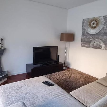 Ferienwohnung Casa Da Praca São João da Madeira Exterior foto